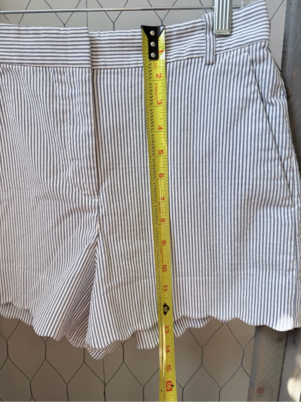 J. Crew White and Blue Striped Scallop-Hem Shorts Size 4 Coastal Preppy - Picture 7 of 8